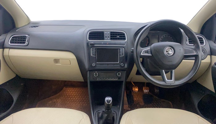 2018 Skoda Rapid STYLE 1.6 MPI, Petrol, Manual, 31,841 km, Dashboard