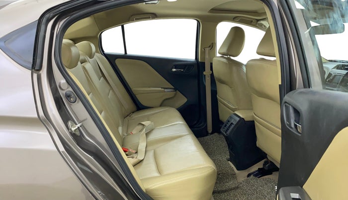 2015 Honda City 1.5L I-VTEC VX CVT, Petrol, Automatic, 77,971 km, Right Side Rear Door Cabin