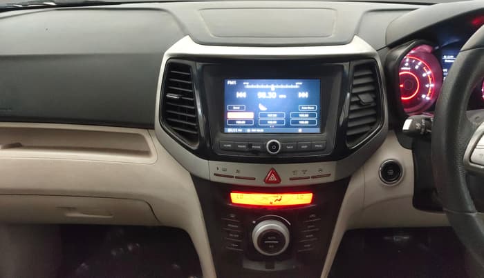 2022 Mahindra XUV300 W8 1.2 PETROL, Petrol, Manual, 39,574 km, Air Conditioner
