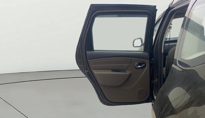 2017 Renault Duster 110 PS RXZ 4X2 AMT DIESEL, Diesel, Automatic, 73,461 km, LHS Rear Door