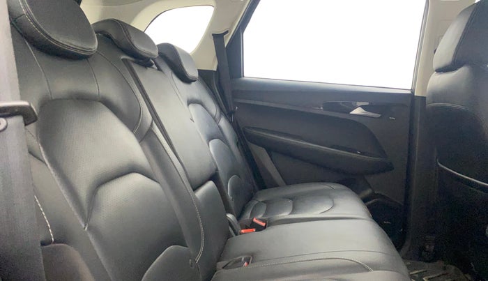 2020 MG HECTOR SHARP 2.0 DIESEL, Diesel, Manual, 67,482 km, Right Side Rear Door Cabin