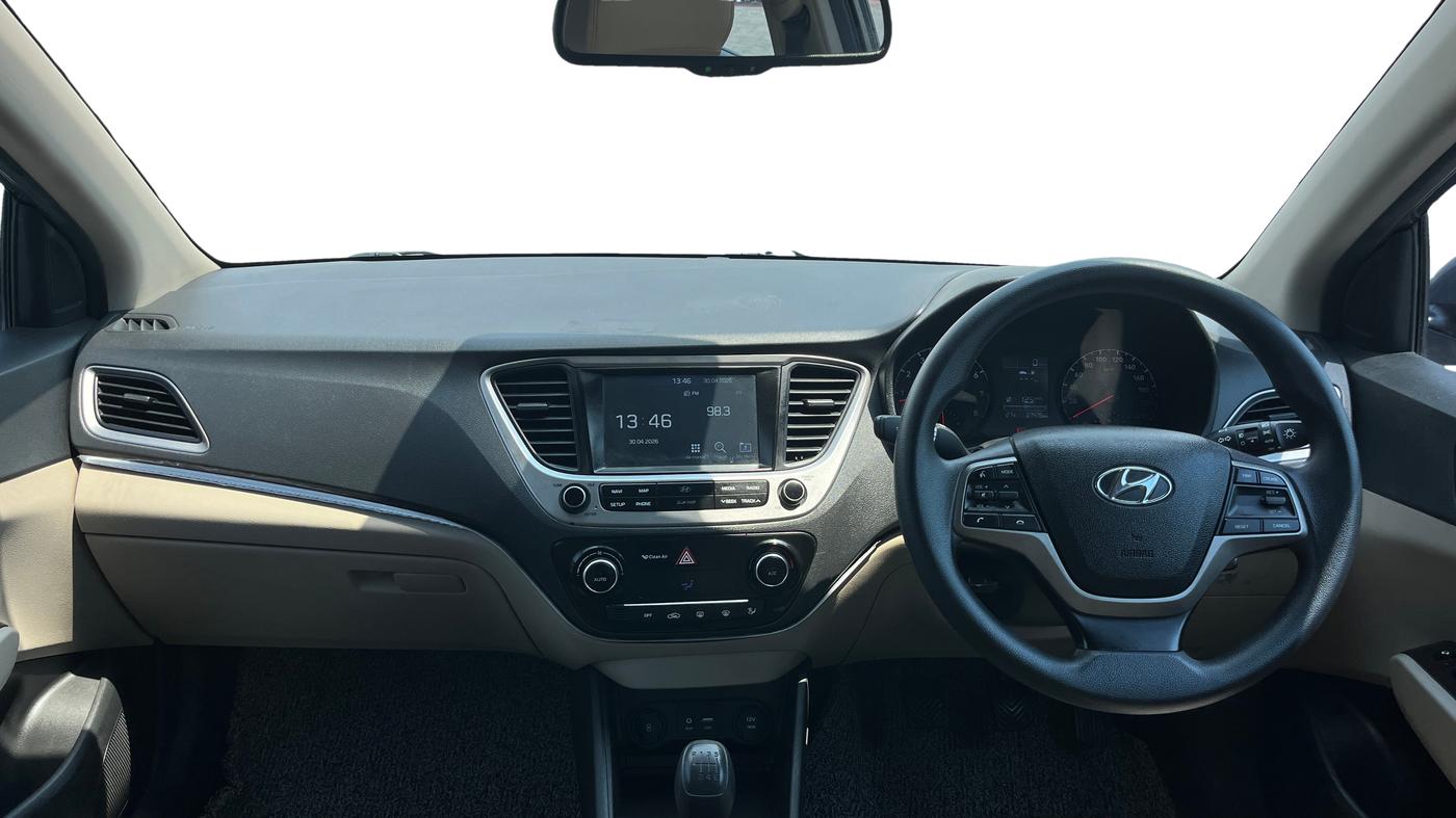 2017 Hyundai Verna 1.6 VTVT SX, Petrol, Manual, 37,459 km, Dashboard