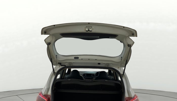 2017 Hyundai Grand i10 SPORTZ (O) 1.2 KAPPA VTVT, Petrol, Manual, 79,962 km, Boot Door Open