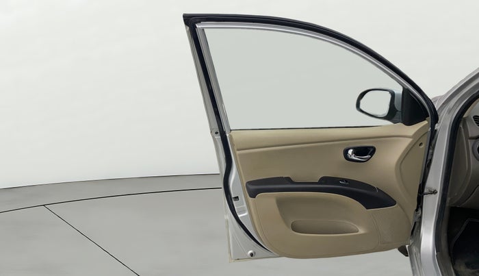 2013 Hyundai i10 MAGNA 1.2, Petrol, Manual, 66,231 km, LHS Front Door