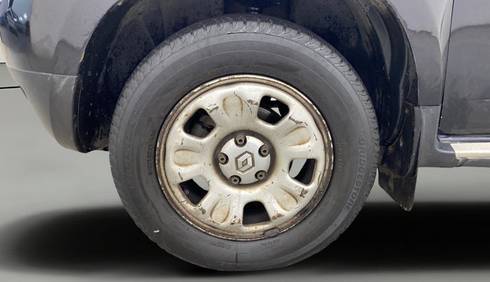 2014 Renault Duster 110 PS RXZ 4X4 MT DIESEL, Diesel, Manual, 1,69,999 km, Left Front Wheel