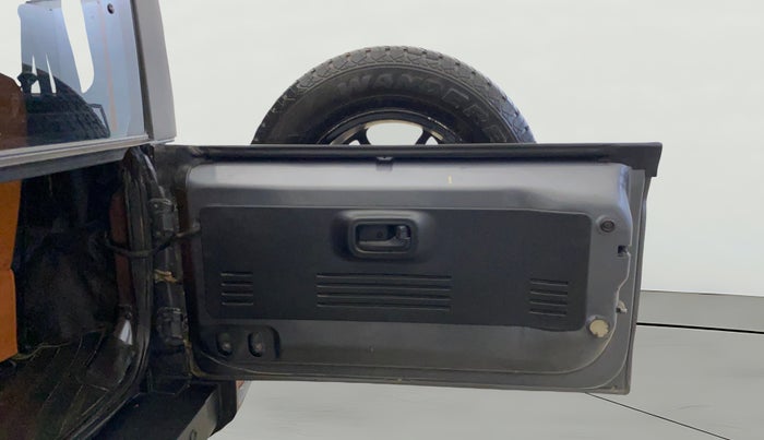 2022 Mahindra Thar LX D AT 4WD HT, Diesel, Automatic, 73,784 km, Boot Door Open