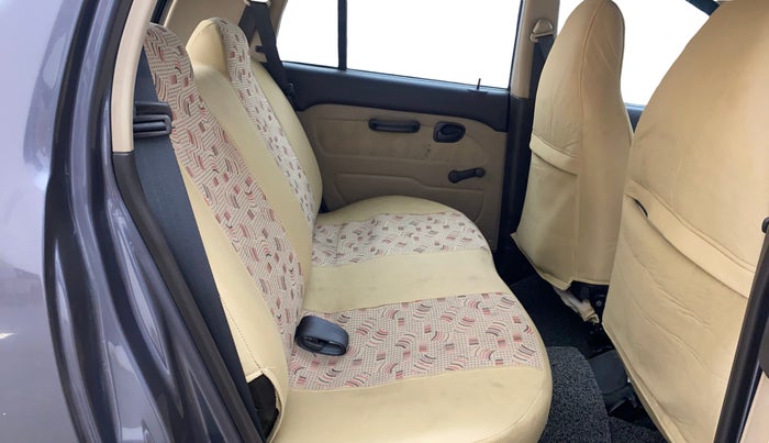 2014 Hyundai Santro Xing GLS, Petrol, Manual, 57,639 km, Right Side Rear Door Cabin