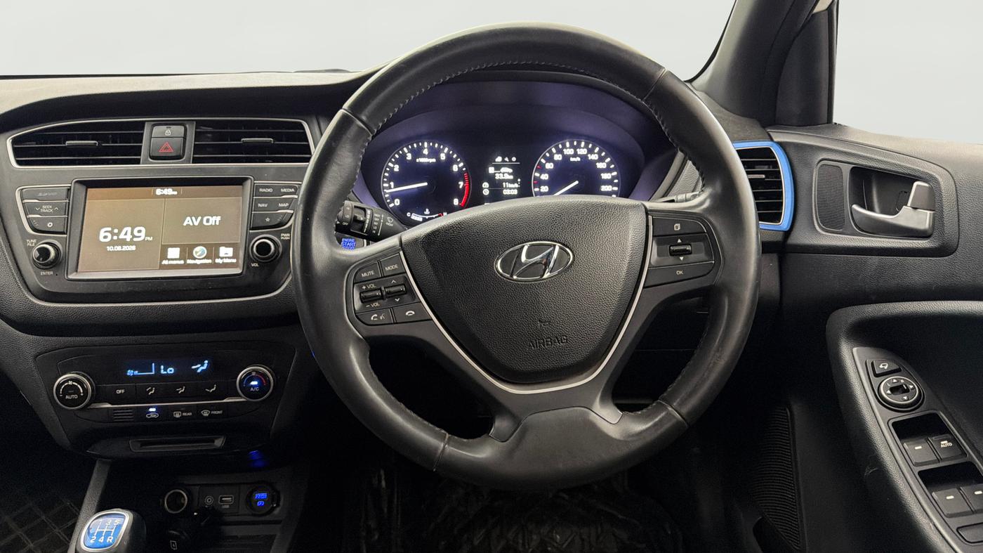 2019 Hyundai i20 Active 1.2 SX, Petrol, Manual, 53,069 km, Steering Wheel Close Up