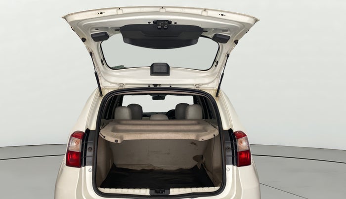 2013 Nissan Terrano XL D THP 110 PS, Diesel, Manual, 1,42,835 km, Boot Door Open