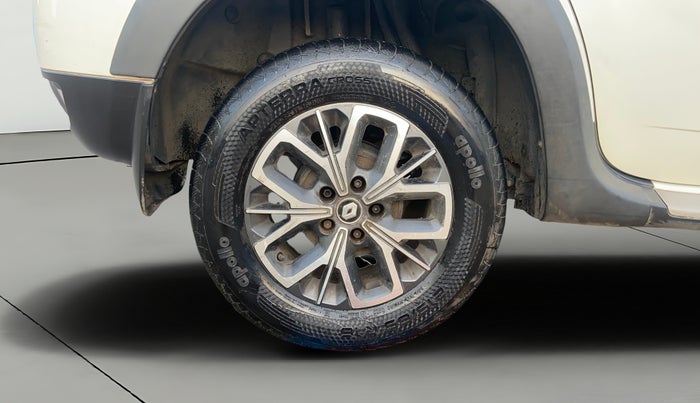 2021 Renault Duster RXZ 1.5 PETROL MT, Petrol, Manual, 1,10,497 km, Right Rear Wheel