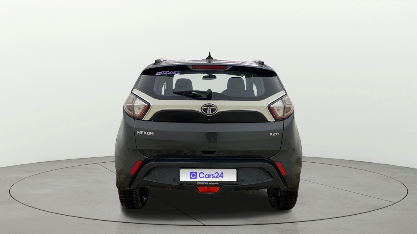 2018 Tata NEXON XZA PLUS DIESEL DUAL TONE, Diesel, Automatic, 1,34,209 km, Back/Rear
