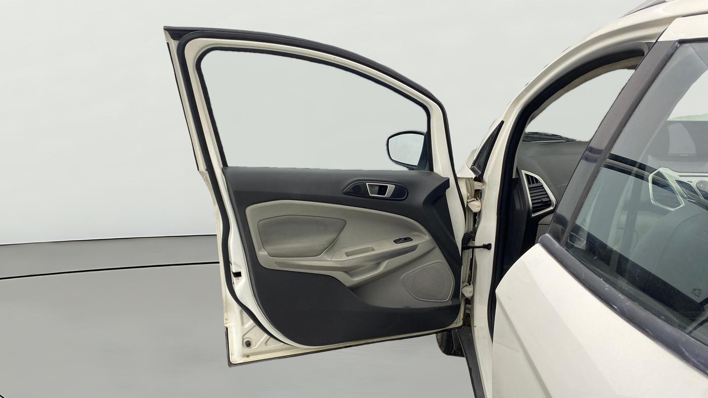 2015 Ford Ecosport TITANIUM 1.5L PETROL AT, Petrol, Automatic, 1,01,155 km, LHS Front Door
