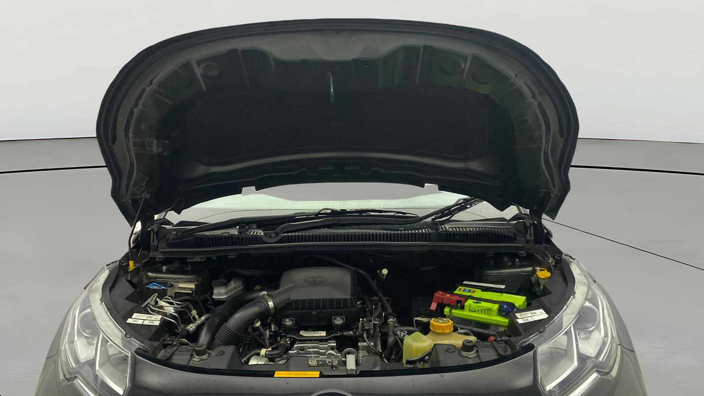 2021 Tata NEXON XMA SUNROOF PETROL, Petrol, Automatic, 45,261 km, Open Bonet