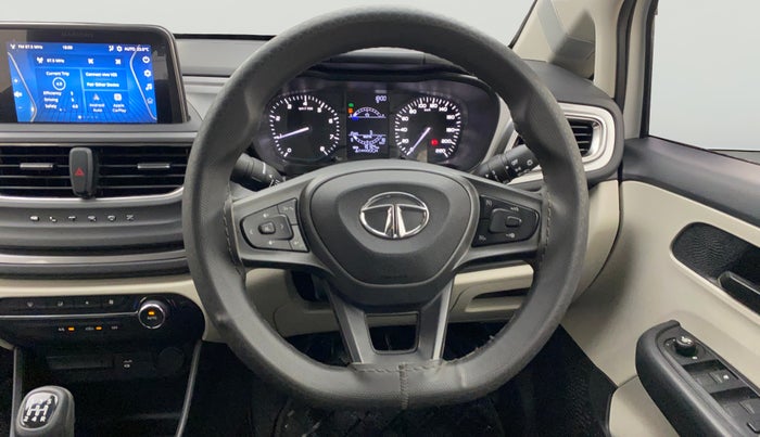 2022 Tata ALTROZ XT PETROL, Petrol, Manual, 10,104 km, Steering Wheel Close Up