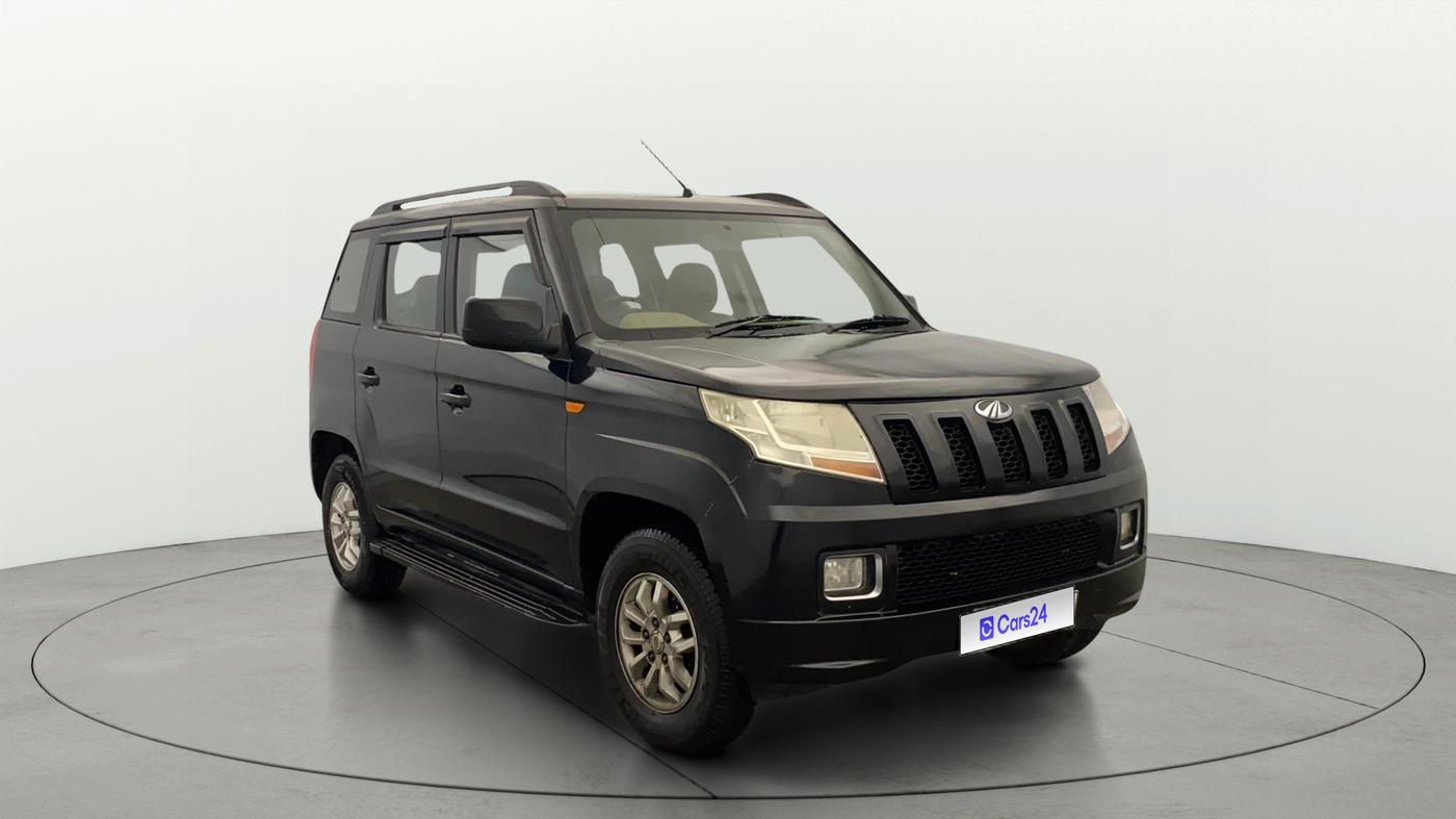 2016 Mahindra TUV300 T8, Diesel, Manual, 1,26,142 km, Right Front Diagonal