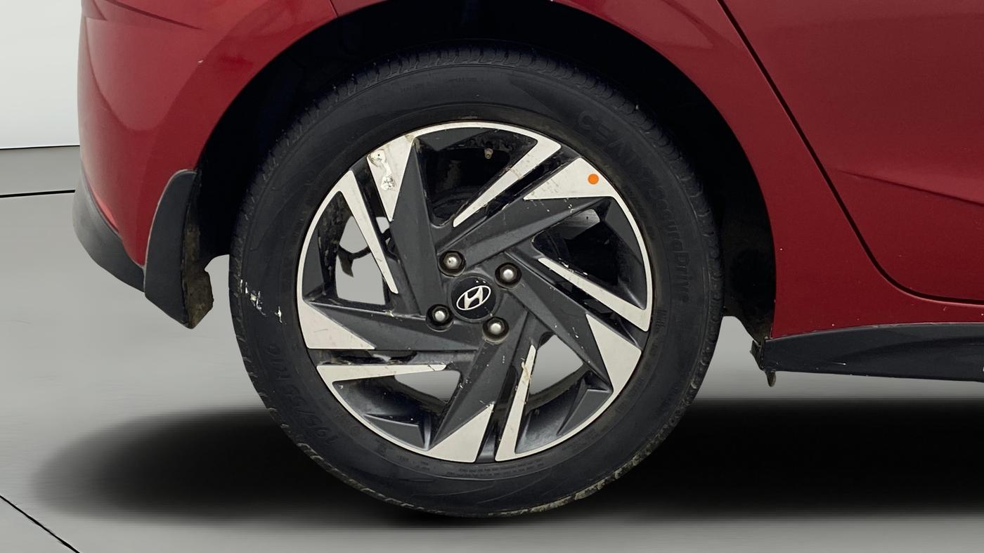 2021 Hyundai NEW I20 ASTA (O) 1.2 MT, Petrol, Manual, 25,587 km, Right Rear Wheel