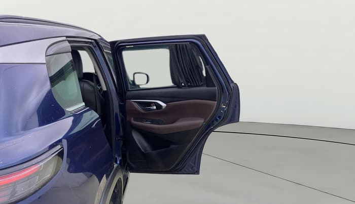 2023 Maruti Grand Vitara ALPHA SMART HYBRID AT, Petrol, Automatic, 92,996 km, RHS Rear Door