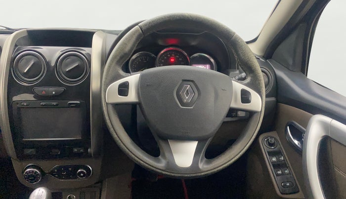 2016 Renault Duster 85 PS RXZ DIESEL, Diesel, Manual, 97,900 km, Steering Wheel Close Up