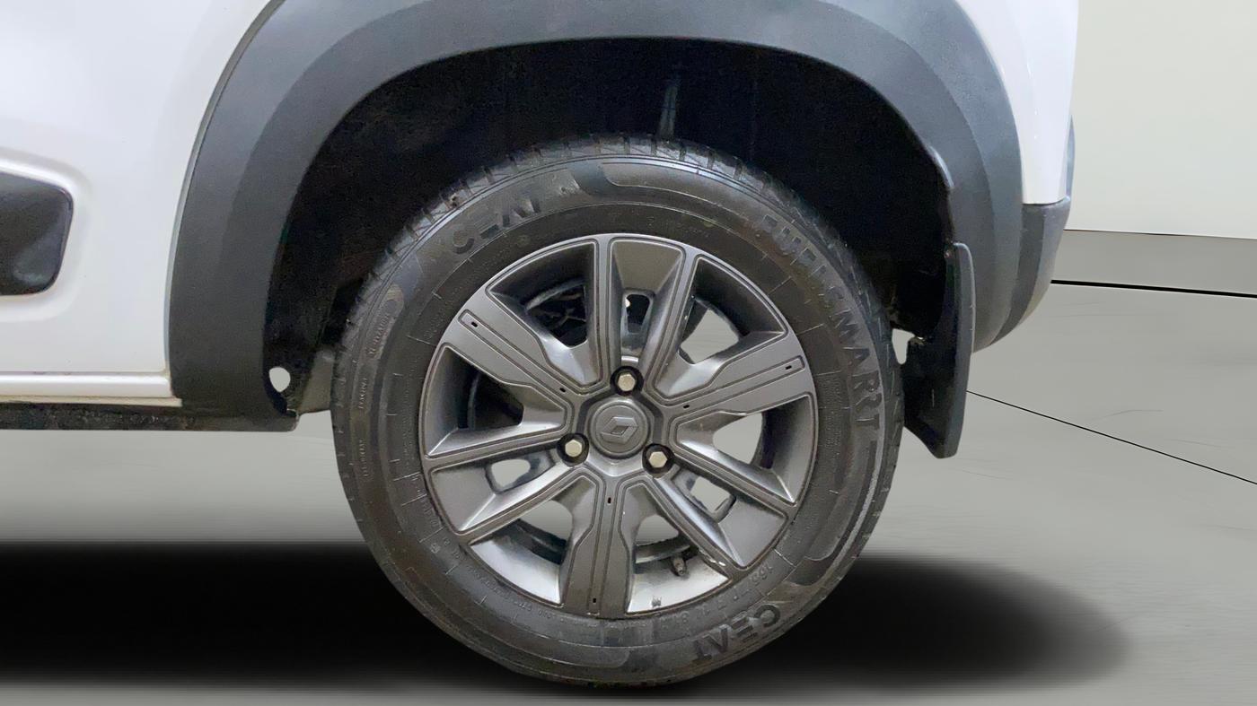 2021 Renault Kwid CLIMBER 1.0 AMT (O) DUAL TONE, Petrol, Automatic, 54,185 km, Left Rear Wheel