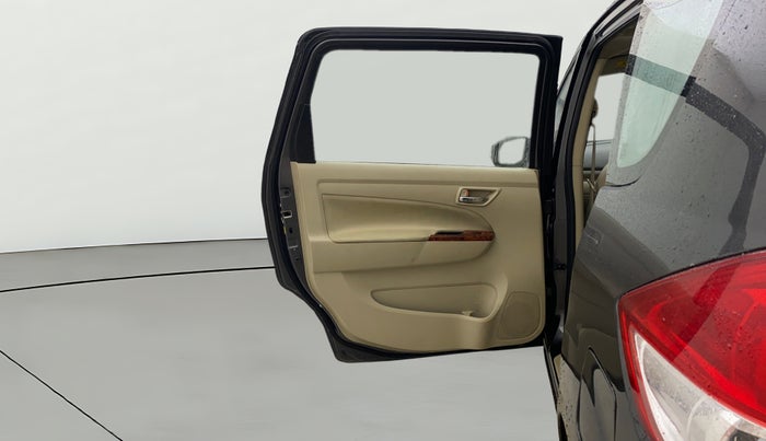 2017 Maruti Ertiga ZDI SHVS, Diesel, Manual, 90,726 km, LHS Rear Door