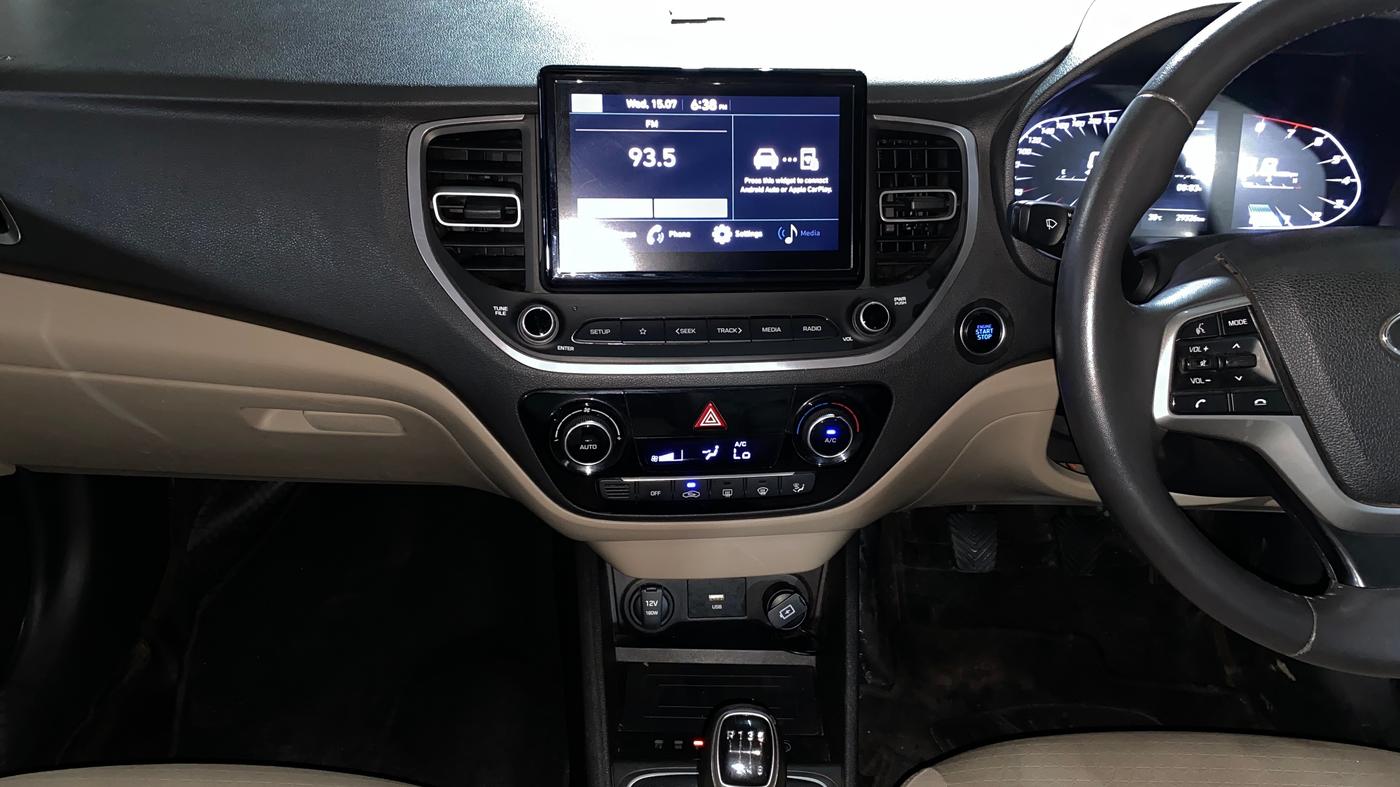 2022 Hyundai Verna SX 1.5 VTVT, Petrol, Manual, 29,322 km, Air Conditioner