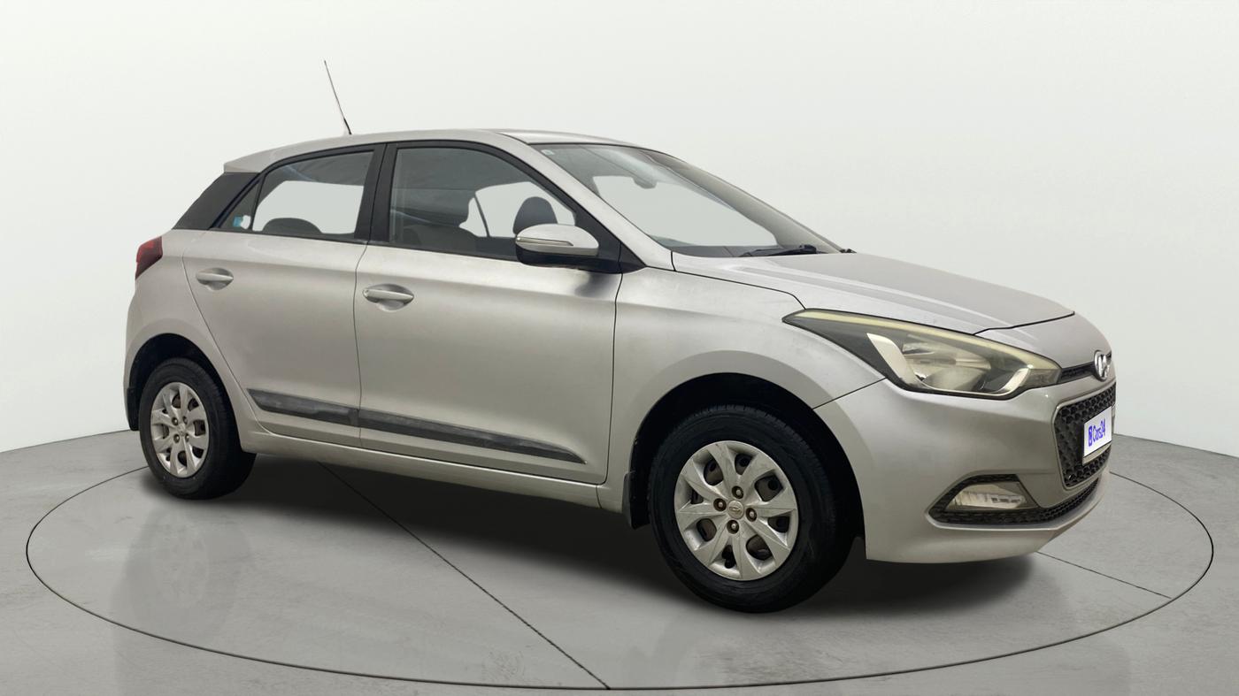 2015 Hyundai Elite i20 SPORTZ 1.2 (O), Petrol, Manual, 1,34,355 km, Right Front Diagonal