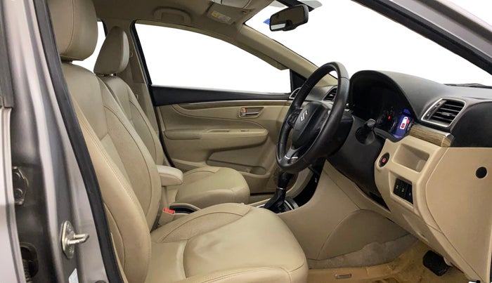 2018 Maruti Ciaz ALPHA  AT 1.5 SHVS PETROL, Petrol, Automatic, 62,754 km, Right Side Front Door Cabin
