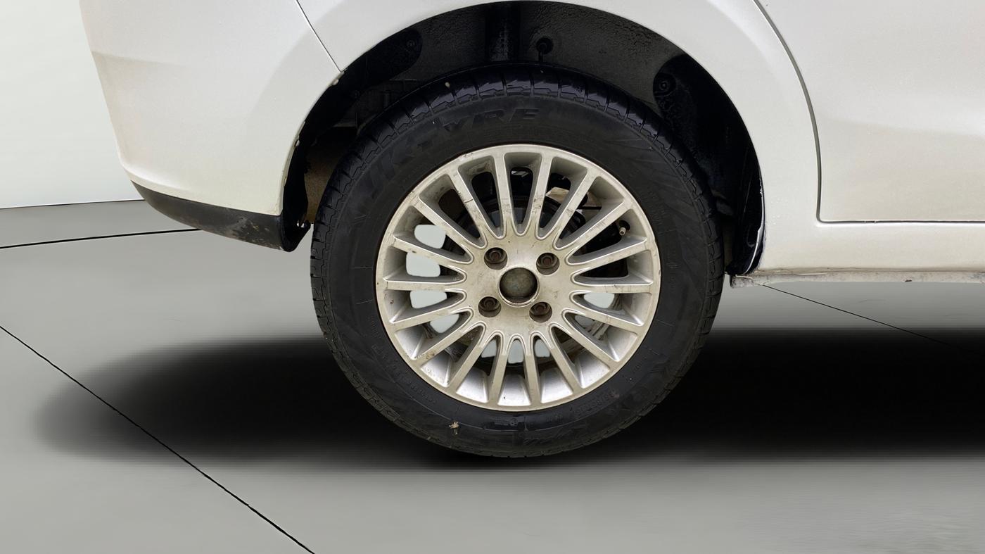 2016 Tata Zest XT 90PS DIESEL, Diesel, Manual, 1,09,167 km, Right Rear Wheel