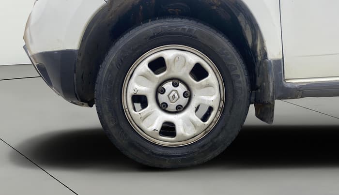 2014 Renault Duster 85 PS RXL DIESEL, Diesel, Manual, 1,12,970 km, Left Front Wheel