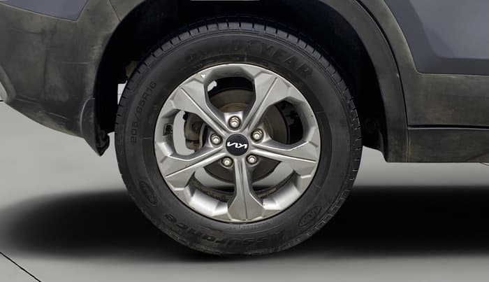 2022 KIA SELTOS HTK 1.5 DIESEL, Diesel, Manual, 1,23,910 km, Right Rear Wheel