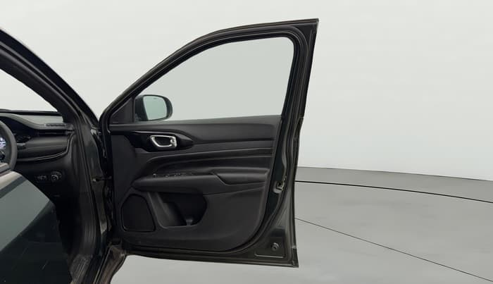 2022 Jeep Compass NIGHT EAGLE (O) 1.4 PETROL DCT, Petrol, Automatic, 17,871 km, RHS Front Door