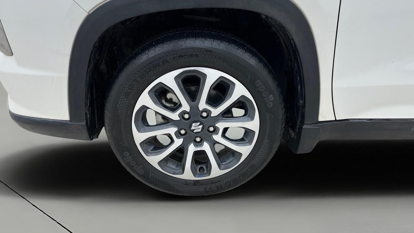 2022 Maruti Grand Vitara ALPHA SMART HYBRID AT, Petrol, Automatic, 33,060 km, Left Front Wheel
