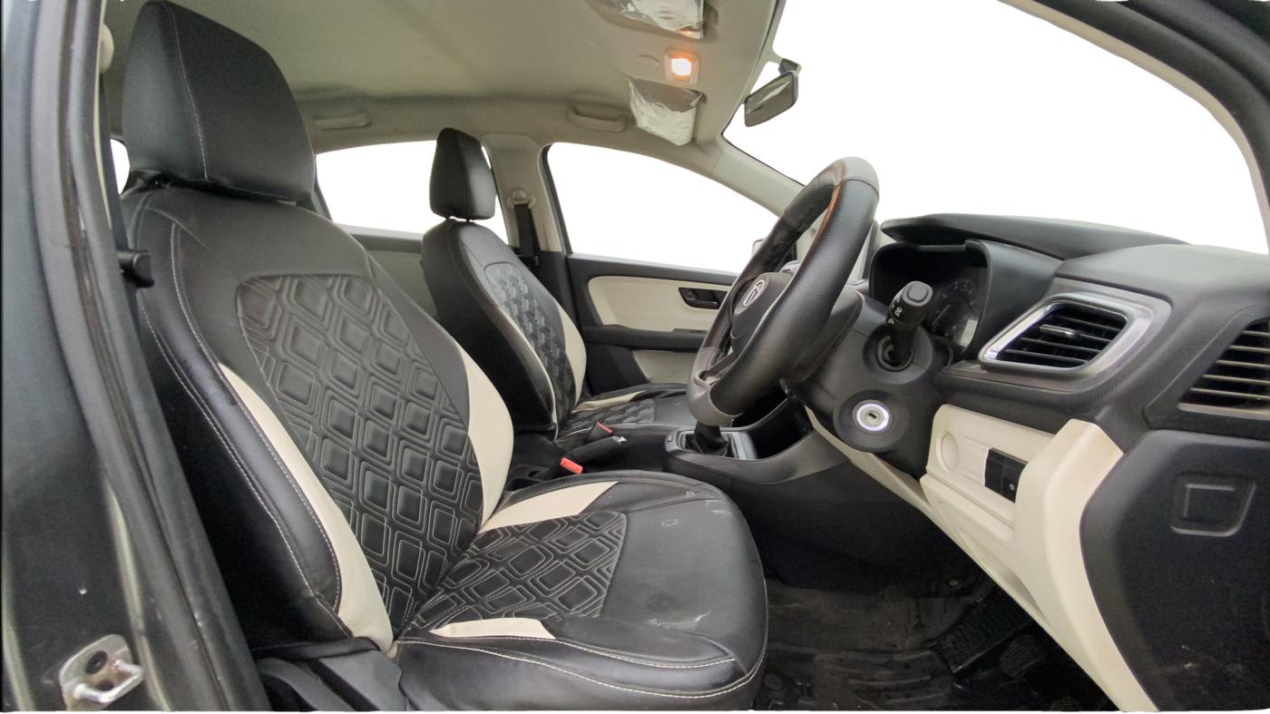 2023 Tata ALTROZ XM PLUS PETROL, Petrol, Manual, 52,520 km, Right Side Front Door Cabin