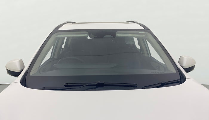 2022 Mahindra XUV700 AX 7 LUXURY P AT 7 STR, Petrol, Automatic, 38,547 km, Front Windshield