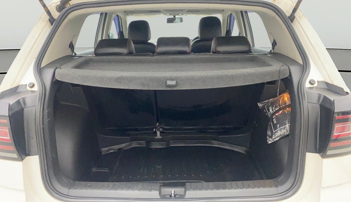 2022 Volkswagen TAIGUN HIGHLINE 1.0 TSI AT, Petrol, Automatic, 45,904 km, Boot Open Zoomed View