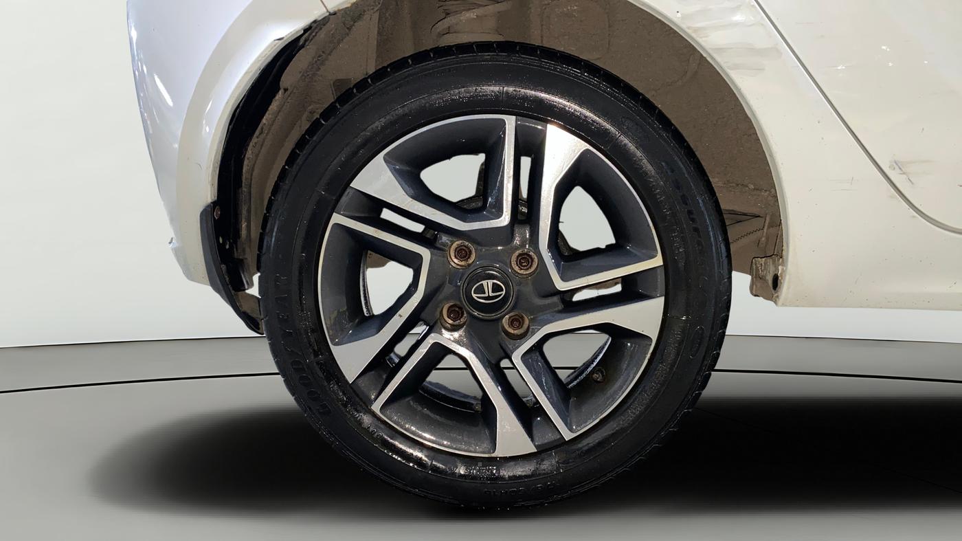 2022 Tata Tiago XZ PLUS PETROL, Petrol, Manual, 14,948 km, Right Rear Wheel