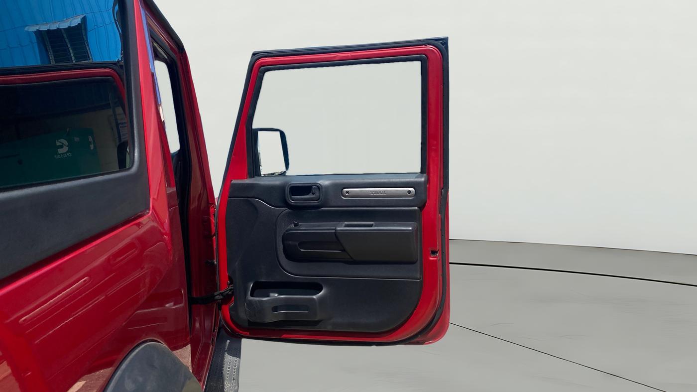 2022 Mahindra Thar LX HT PETROL 4WD MT, Petrol, Manual, 53,306 km, RHS Front Door