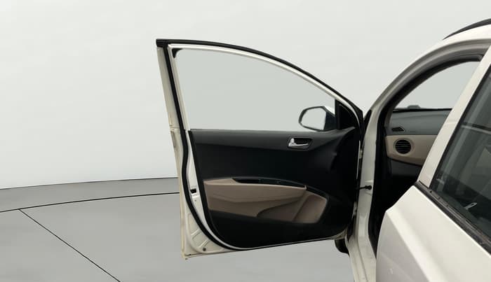 2018 Hyundai Grand i10 SPORTZ (O) AT 1.2 KAPPA VTVT, Petrol, Automatic, 31,128 km, LHS Front Door