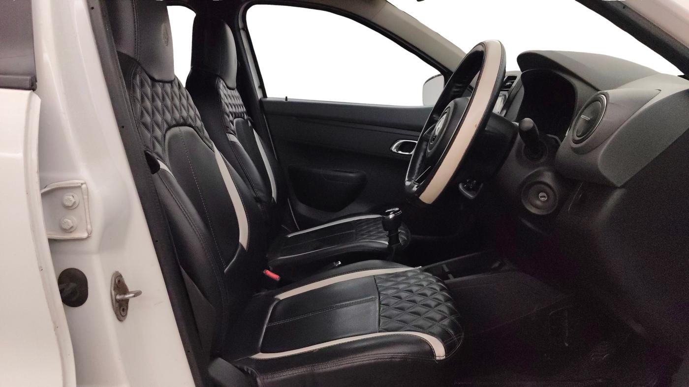 2020 Renault Kwid RXT 1.0 (O), Petrol, Manual, 84,303 km, Right Side Front Door Cabin