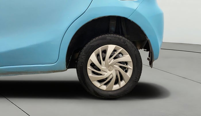 2014 Datsun Go T, Petrol, Manual, 60,396 km, Left Rear Wheel