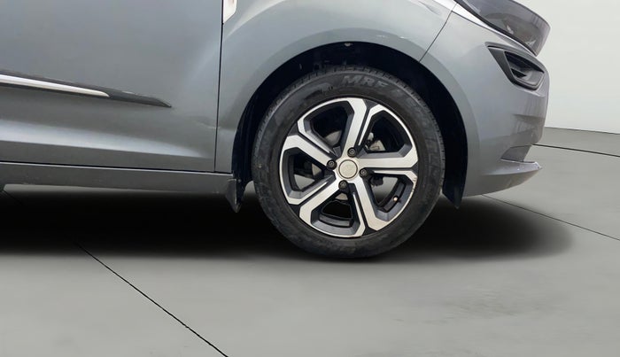 2024 Tata ALTROZ XM PLUS SUNROOF, Petrol, Manual, 13,766 km, Right Front Wheel