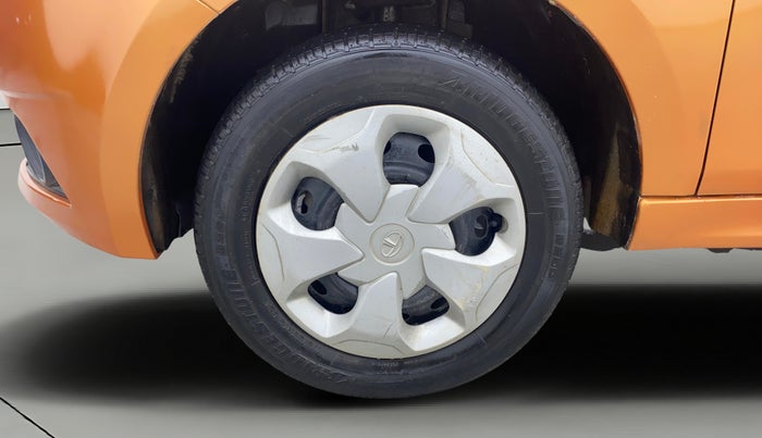 2017 Tata Tiago XT PETROL, Petrol, Manual, 23,837 km, Left Front Wheel