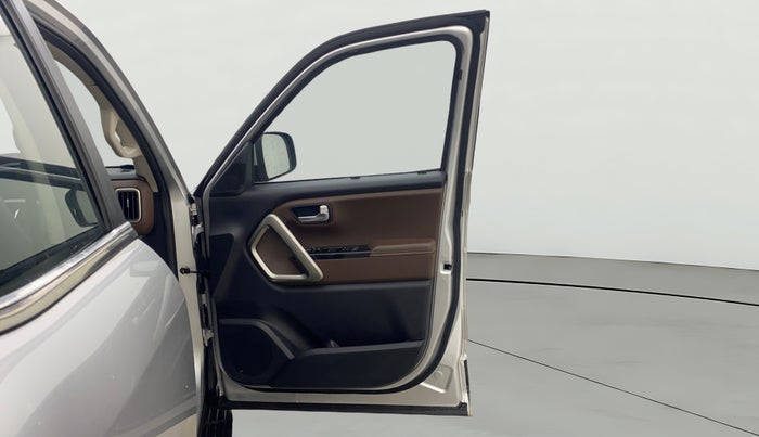 2023 Mahindra SCORPIO-N Z8 PETROL AT 7 STR, Petrol, Automatic, 25,348 km, RHS Front Door