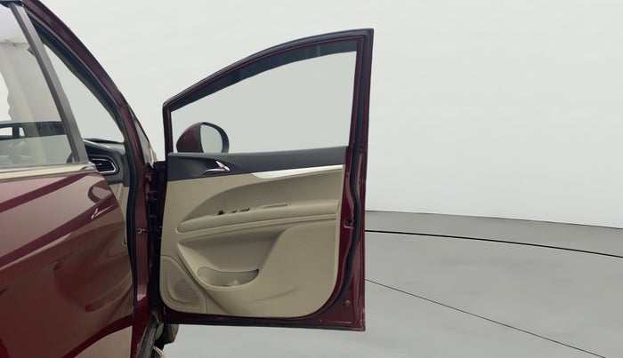 2018 Mahindra MARAZZO M8 7 STR, Diesel, Manual, 49,420 km, RHS Front Door