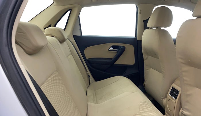 2017 Volkswagen Ameo HIGHLINE1.5L, Diesel, Manual, 1,48,368 km, Right Side Rear Door Cabin