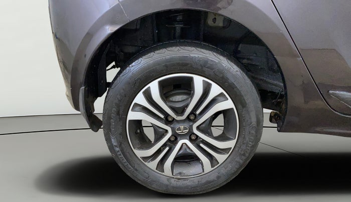 2022 Tata Tiago XZ PLUS CNG, CNG, Manual, 49,737 km, Right Rear Wheel