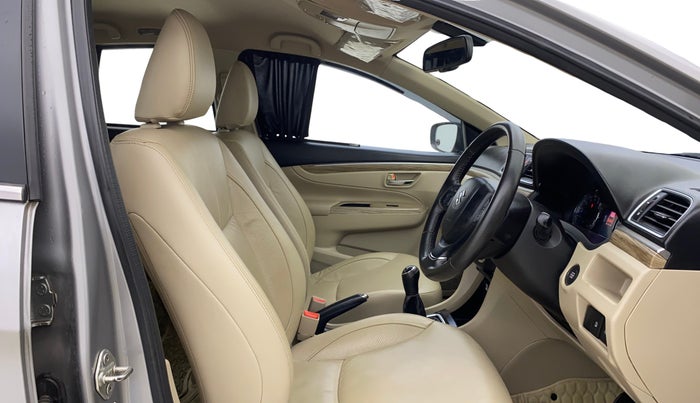 2020 Maruti Ciaz ALPHA 1.5 SHVS PETROL, Petrol, Manual, 67,196 km, Right Side Front Door Cabin
