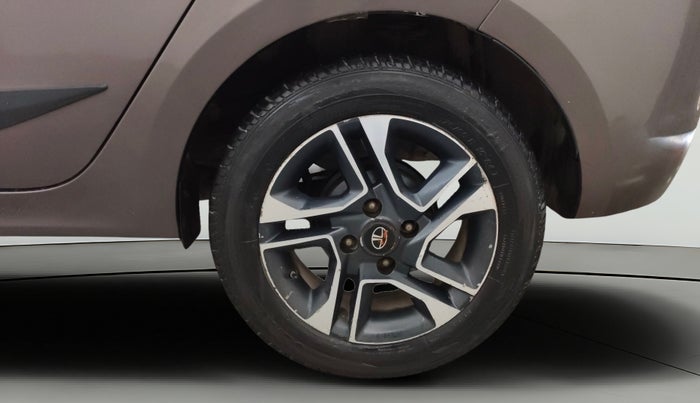 2017 Tata TIGOR XZ PETROL, Petrol, Manual, 1,16,950 km, Left Rear Wheel