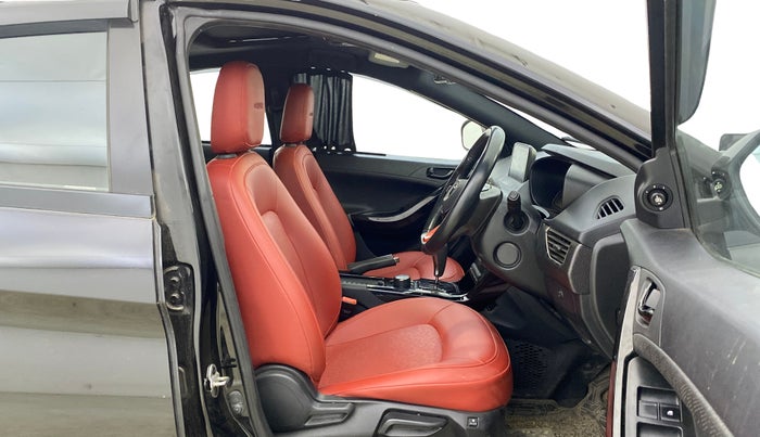 2023 Tata NEXON XZA PLUS LUX SUNROOF DARK DIESEL, Diesel, Automatic, 87,115 km, Right Side Front Door Cabin