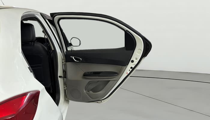 2018 Tata Tiago XZ PLUS PETROL, Petrol, Manual, 48,065 km, RHS Rear Door
